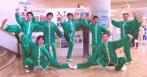「神奈川Queen's Caravan」の皆さん
